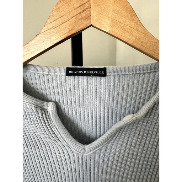 Brandy Melville Ribbed Blue Cropped Sweater - Picture 4 of 4